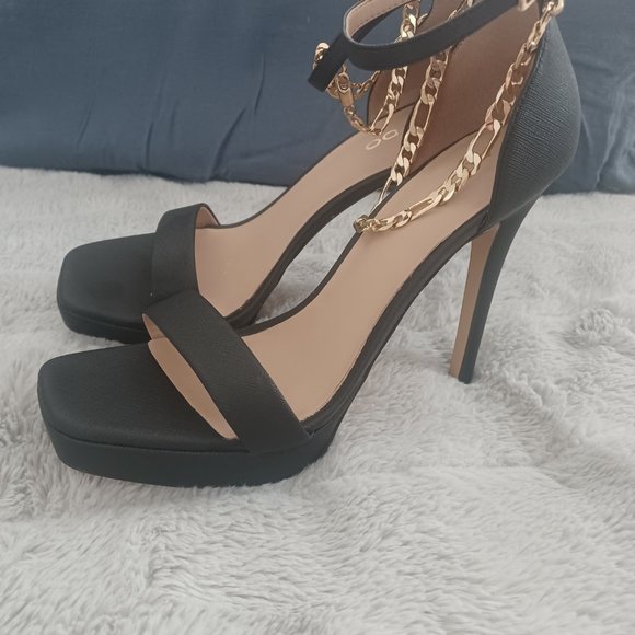 Aldo ScarletteChain Black Stilettos - Picture 5 of 7